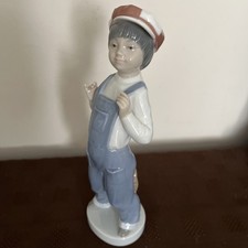 Retired LLADRO &ldquo;Boy from Madrid&rdquo;. # 4898