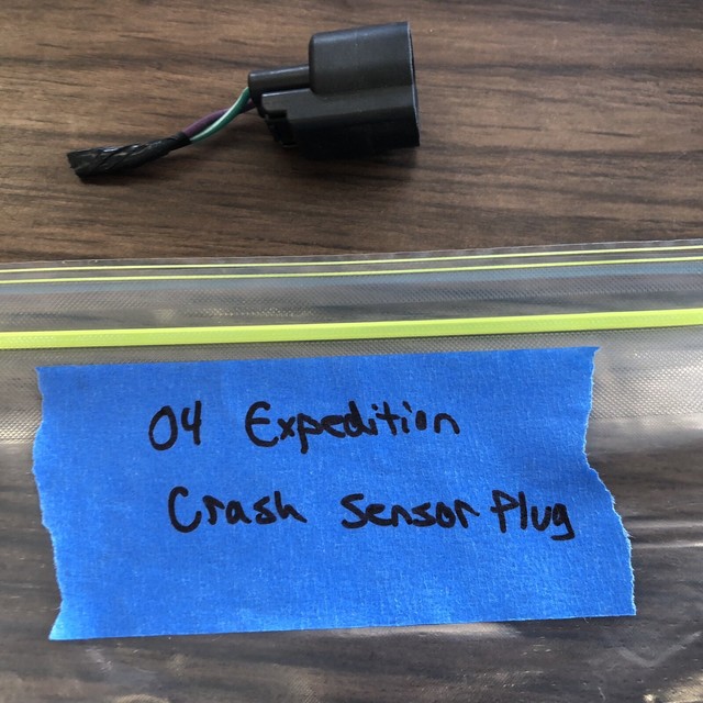 AIR BAG AIRBAG CRASH SENSOR PLUG REAR RIGHT Lincoln Navigator