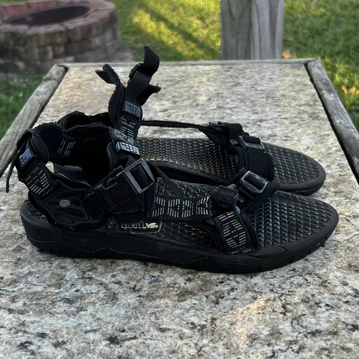 Teva sandals hotsell size 8