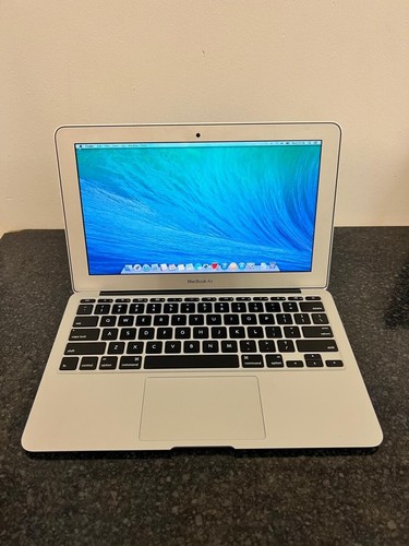 Apple MacBook Air Intel i5 4260U 4GB 128 GB SSD - Picture 13 of 13
