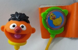 Ernie / Duckie Blood Pressure Cuff (Mattel, 2006) Sesame Street - N5940- Pretend