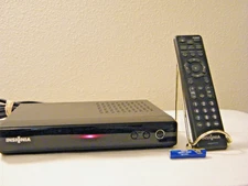 GENUINE INSIGNIA DIGITAL TO ANALOG TV CONVERTER BOX WITH REMOTE (NS-DXA1-APT)