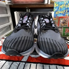 Nike Air Winflo 9 Para hombres Negro Blanco Malla Zapatos para Correr Talla 11.5 Caja dañada
