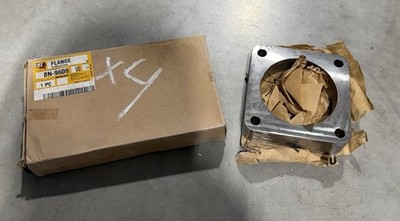 CAT 8N-9609 Fluid Carrying Flange Adapter, Steel, 4 Bolt GENUINE OEM *NEW*