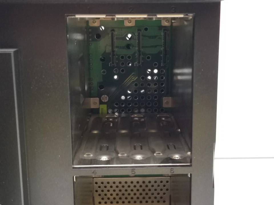 Netgear ReadyNAS Pro ADVANCED Network Storage RNDP6000 M/ RNDP6350-100NAS NO HDD - Image 4 of 4