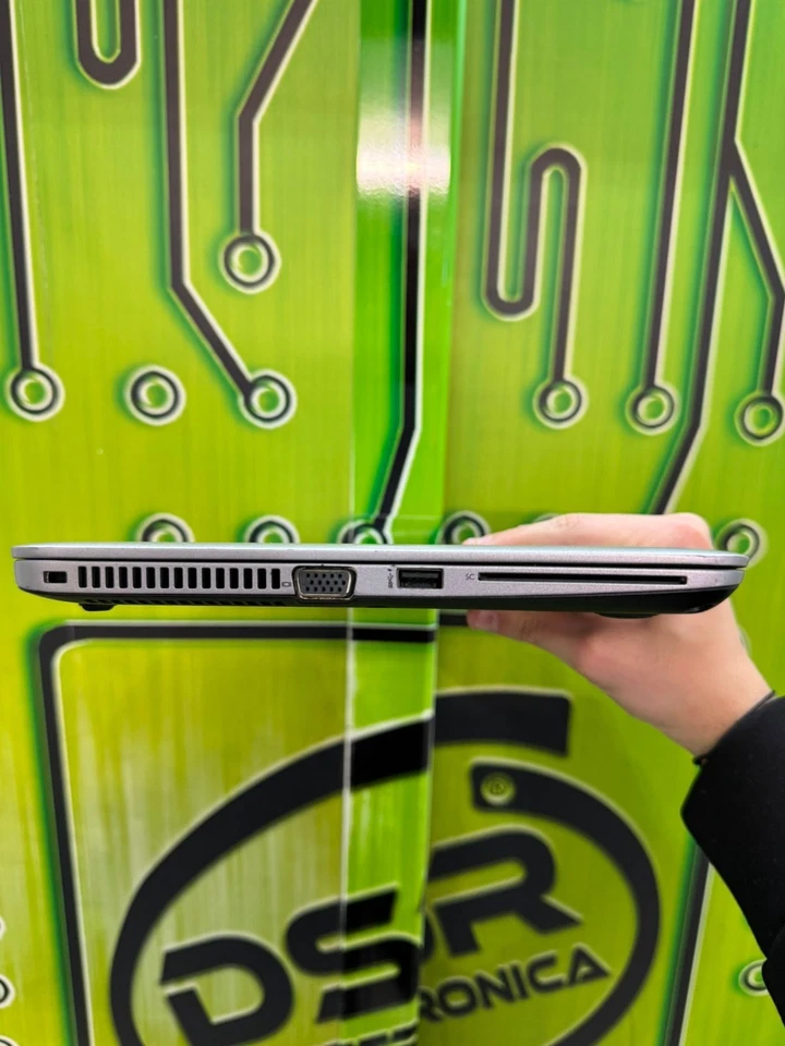HP EliteBook 820 G3 · i3-6100U · 4GB · 128GB, foto 4 di 5