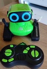 GILOBABY Roboter Kinder, Ferngesteuerter Roboter Spielzeug, RC Robot m LED-Augen