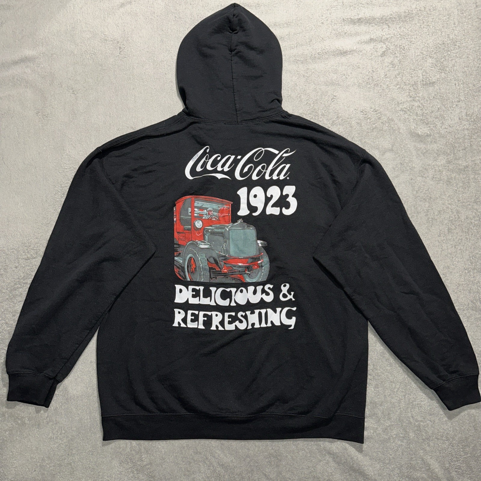 Black Coca-Cola Soda Graphic Hoodie Men’s Size Medium