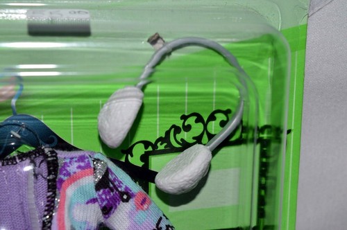 NUEVO EN CAJA 2010 RARO BARBIE TERESA RAOURCE VERANO PAQUETE DE 3 FASHIONISTAS MODA DEPORTIVA - Imagen 4 de 9