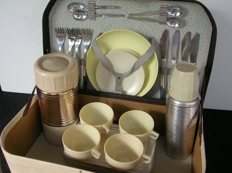 VINTAGE CAR PICNIC BASKET PICKNICK PORSCHE 356 911 VW MERCEDES CLASSIC