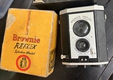 VINTAGE KODAK BROWNIE REFLEX SYNCHRO Model 173 Camera With Box