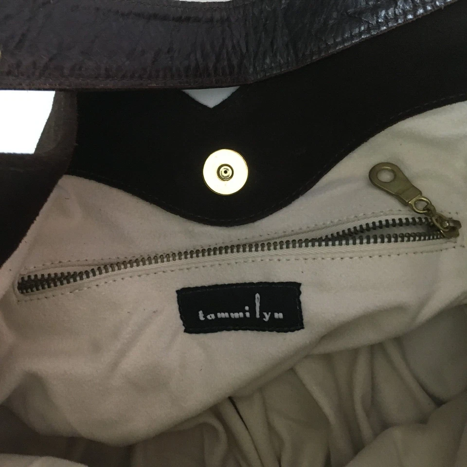 TAMMI LYN Marrón Oscuro Gamuza Multicolor Lentejuelas Signo de Paz Hobo Bolso de Mano Foto 3 de 4