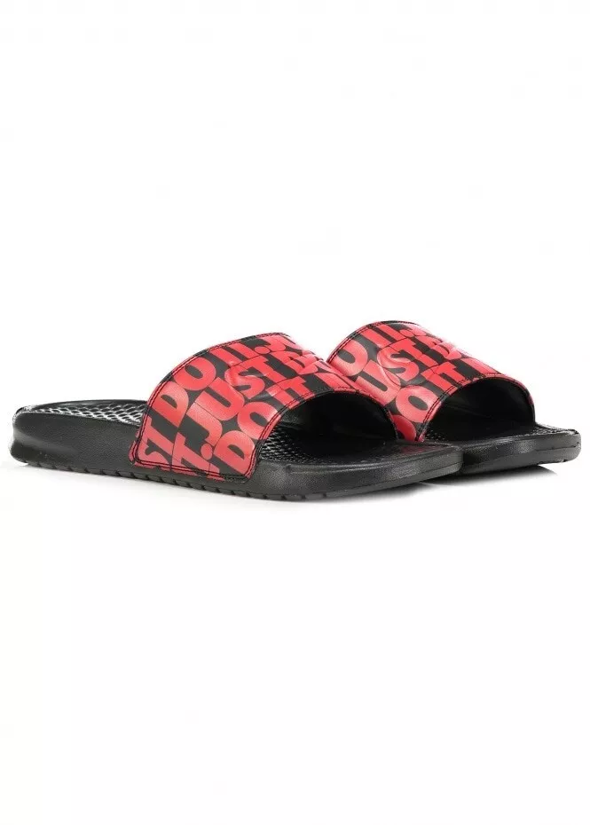 Nike benassi 45 sales