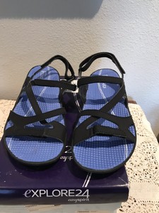 easy spirit explore 24 sandals