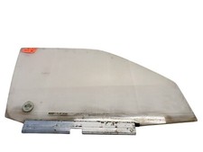 Mercedes / W201 / 190 D / Mopf 2 / T&uuml;rscheibe Seitenscheibe Vorne Rechts