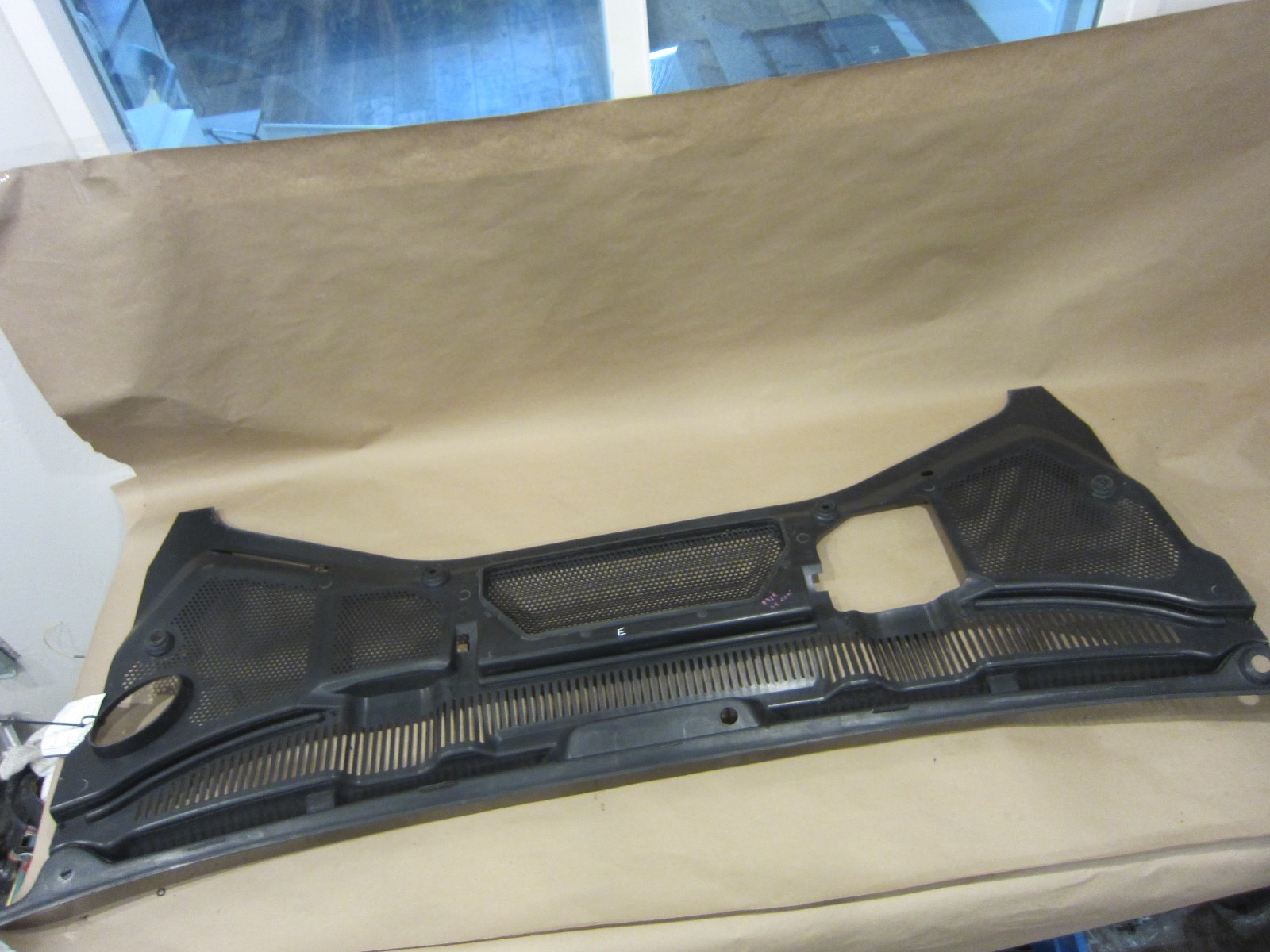 Bentley Continental Windshield Cowl Part# 3W8819415E