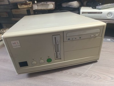 Desktop Intel 486 DX2 66MHz 8MB RAM Hitachi HO-828 *Vintage*