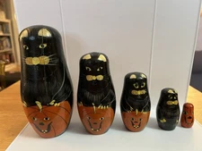 Halloween Wood Nesting Doll - Black Cat With Pumpkin 5 pc