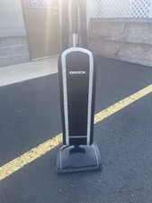 Oreck Elevate Command Bagged Vacuum Cleaner UK30200