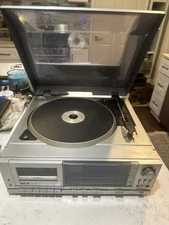 Vintage Soundesign Am/fm Cassett Recorder / Turntable model 6792 