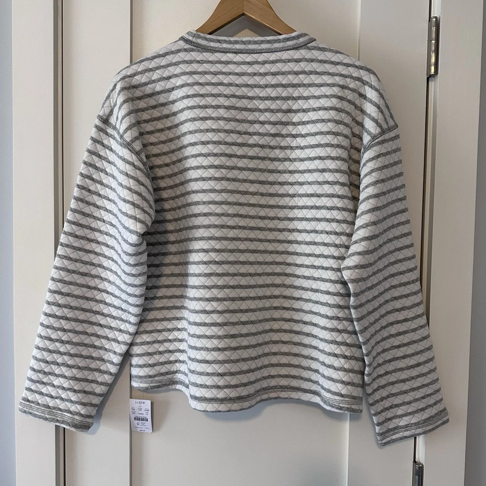 J. Crew • Nuevo con etiquetas • Jersey acolchado reversible • #CH647 • Talla mediana • Precio de venta sugerido por el fabricante $90 Foto 4 de 4