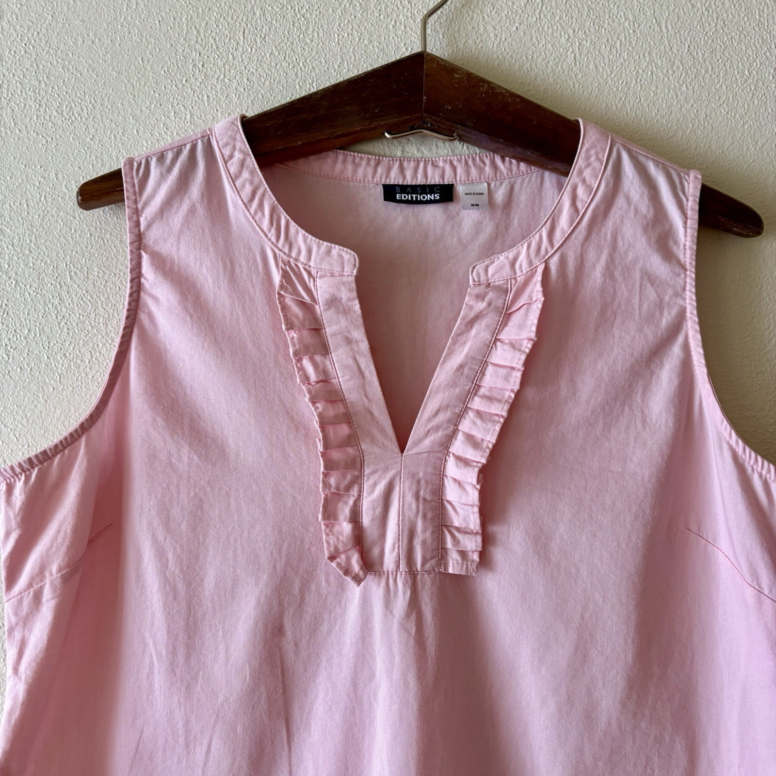 Basic Editions Sleeveless Top Split V-Neck Ruffle… - image 3