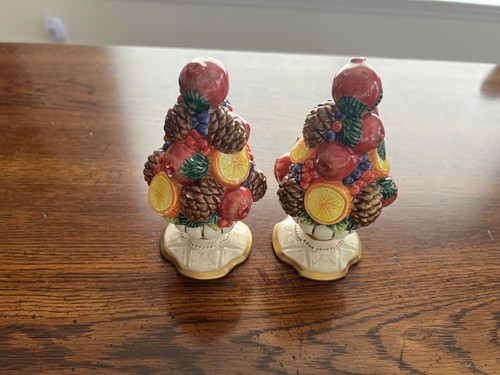 Vintage Fitz and Floyd Classic Style Winter Spices Salt and Pepper Shakers