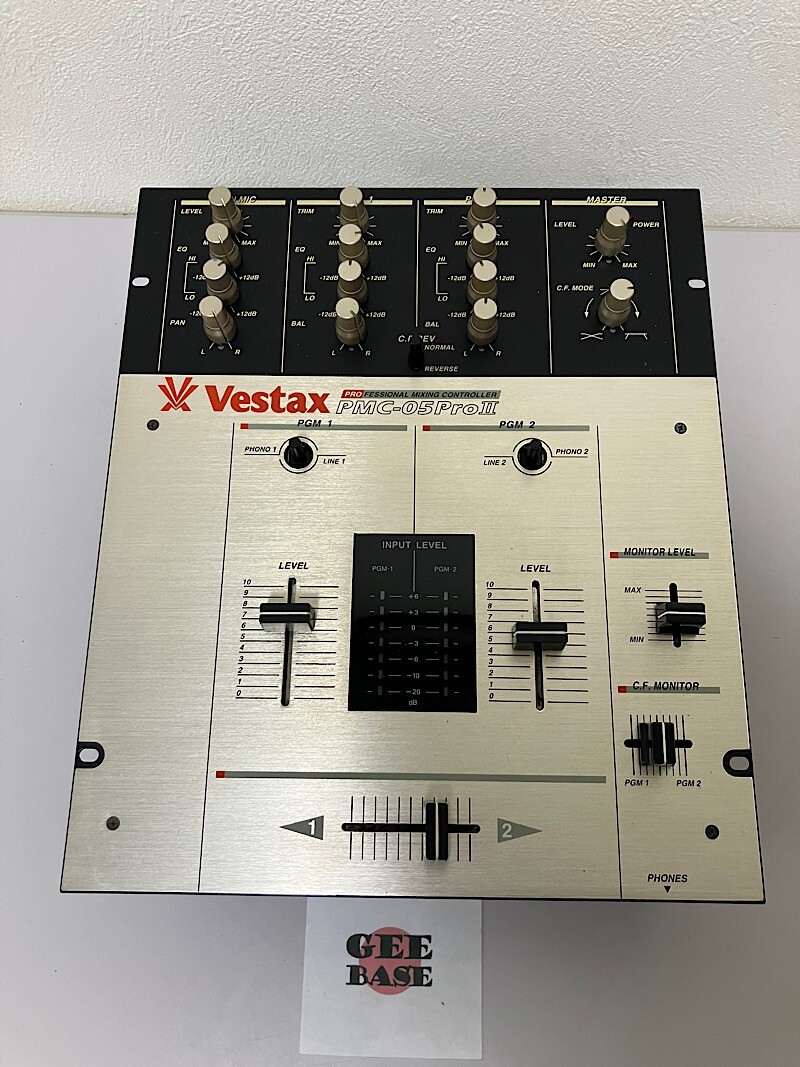 VESTAX DJミキサー PMC-05 ProⅡ Vestax PMC-05 PRO 2 II DJ Turntable Mixer Professional