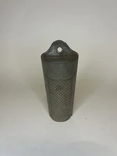 Vintage Nutmeg Spice Grater Grinder Zester Tin Primitive Retro Coffin Style 5"