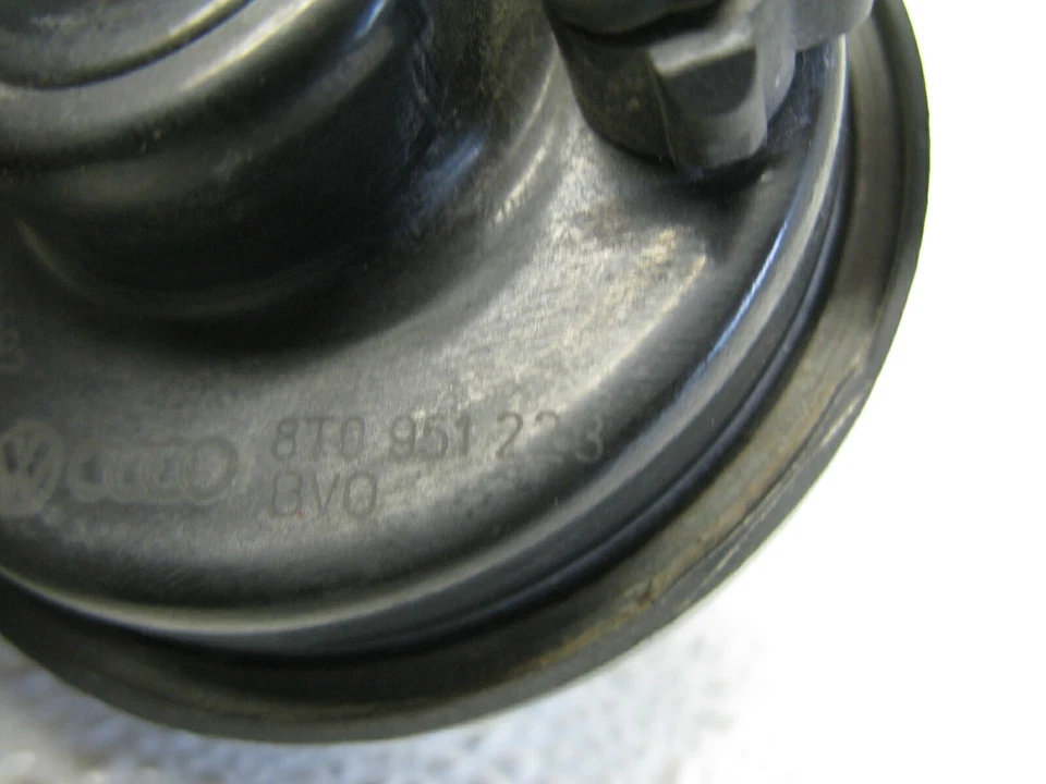 08-16 奥迪 8T A5 S5 RS5 A4 Q5 四轮高低音喇叭套装 左右 111621 — 第 4/4 张图片