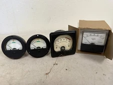 Lot of 4 Vintage Weston Electrical Instrument Corp. Voltmeters LBR-230/1064