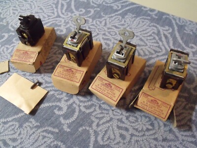 4 ANTIQUE PASS & SEYMOUR SINGLE TUMBLER SWITCHES ~ 3 KEY LOCK, 1 FOUR WAY ~ NOS