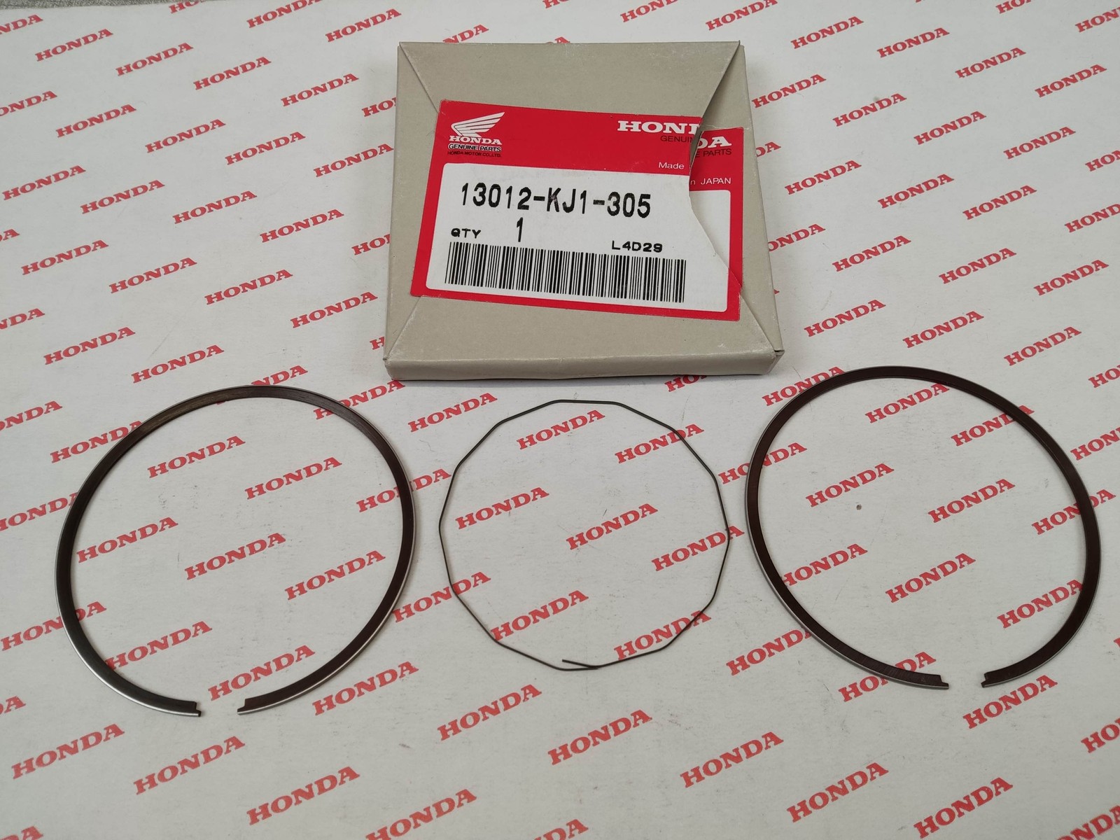 Segment +0.25 Honda MTX 200 RWD 1983 pièce 13012-KJ1-305 pour étanchéité piston cylindre