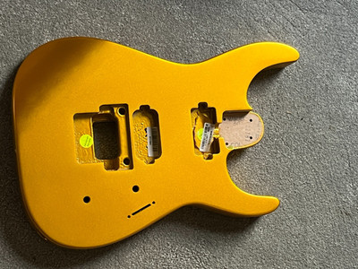 Jackson American Virtuoso guitar body gold 3 lb 15 oz USA