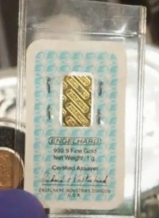 1 gram Gold Bar - Engelhard (In Assay)- Vintage ASSAY- “D” Series -Virgin Sealed - Image 2 of 4