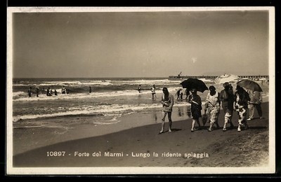 Ansichtskarte Forte dei Marmi, Lungo la ridente spiaggia 