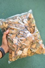 coconut husk chips makes plant grow well, to be fertile, to be nutritious, to