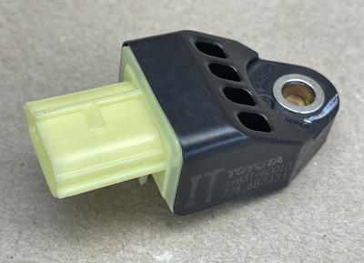 08-13 Lexus IS250C IS350C CONVERTIBLE SIDE SENSOR OEM IT 89831-60010