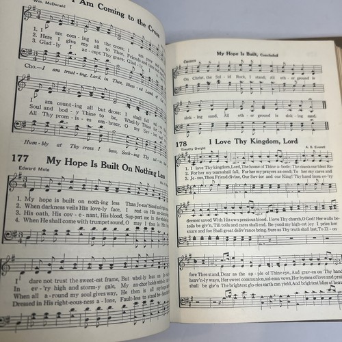 Vintage religiöse Bücher 4 Stück | neutrale & Erdtöne | christliches Dekor - Bild 10 von 14