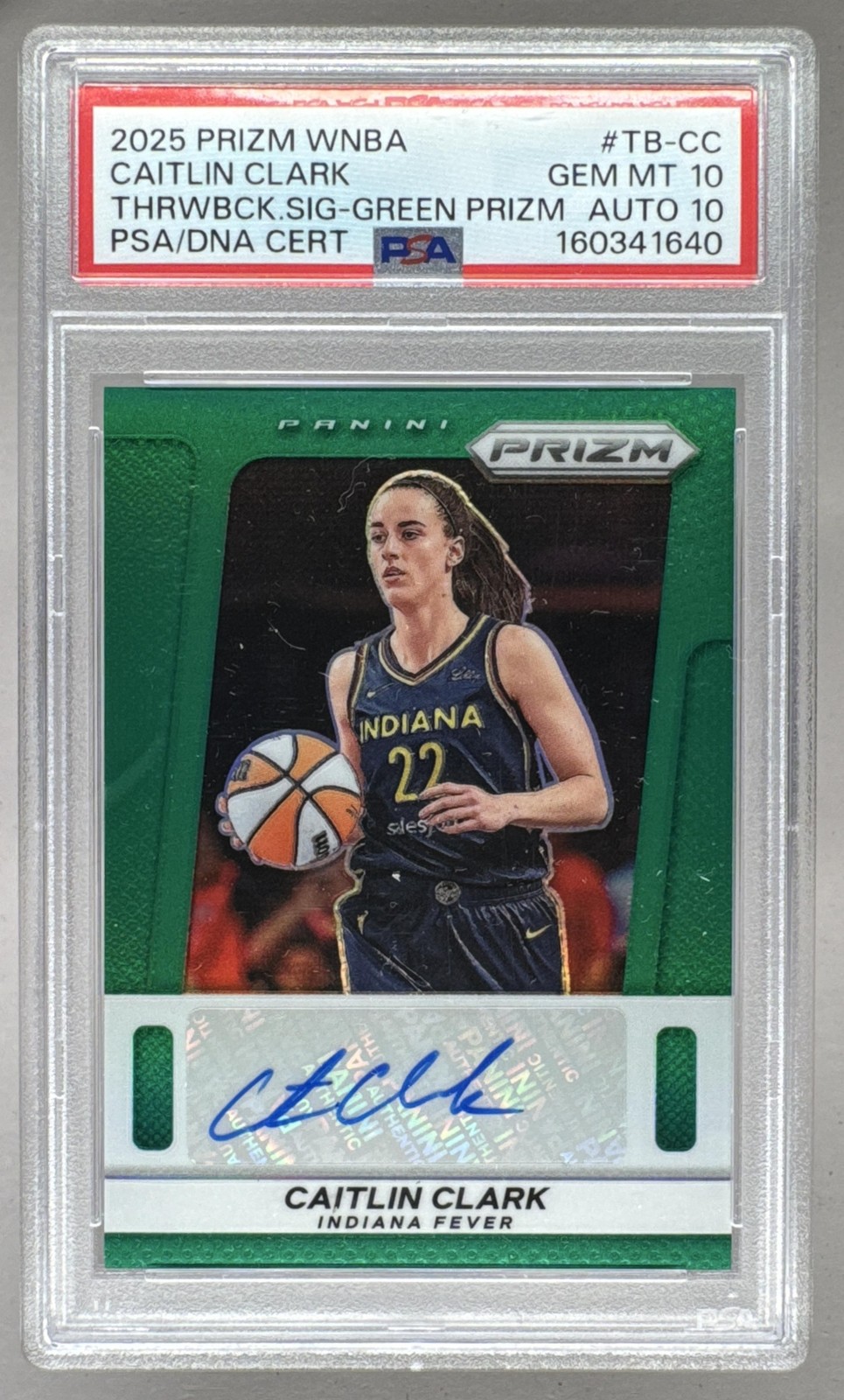Caitlin Clark 2025 Panini Prizm WNBA Green Throwback Auto PSA 10/10 POP 4