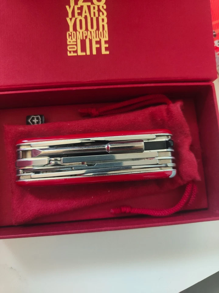 Victorinox CyberTool – 125th Anniversary Jubilee Series – 2009 - Photo 1/4