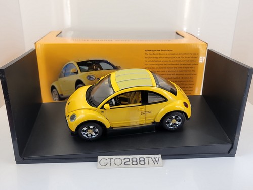 AUTOart 1:18 scale VW Volkswagen New Beetle Dune 2001 - Yellow(79711) - Picture 2 of 7