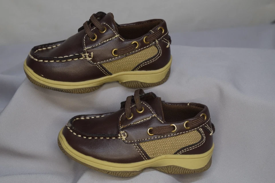 Okie Dokie Toddler Boys Slip-on Loafers Size 6M Tan & Brown Laces - Image 4 of 4