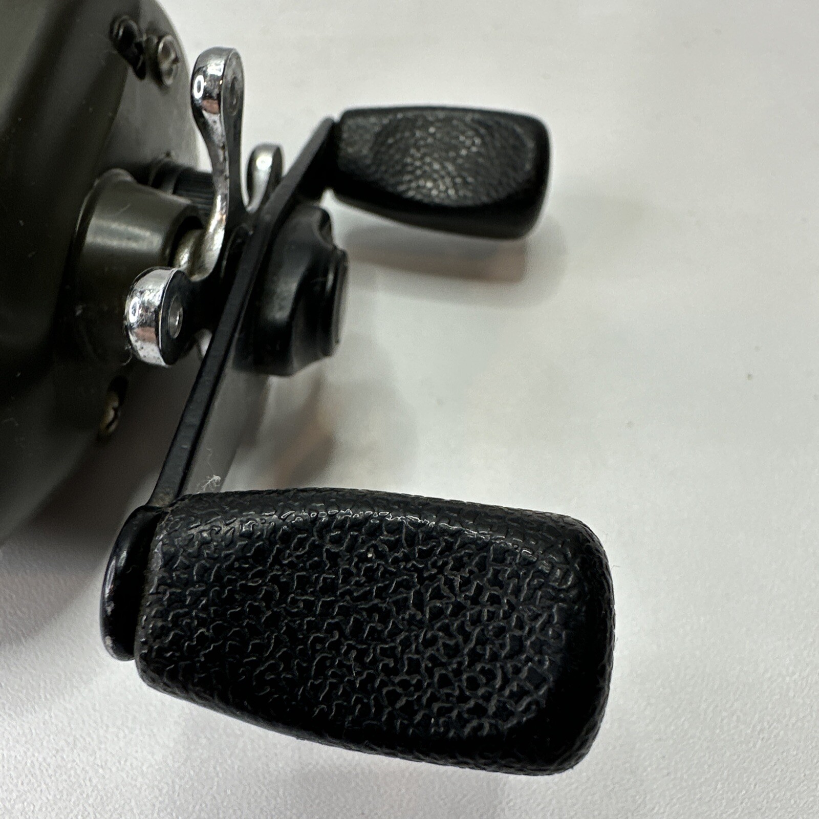 Daiwa BW2L Hi-Speed 5.2:1 Baitcasting Vintage Fishing Reel Graphite