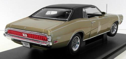 Welly 1/18 Scale Diecast 12521W - 1970 Mercury Cougar XR7 - Gold/Black - Picture 3 of 5