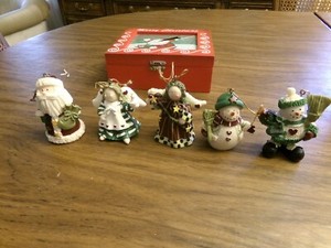 Holiday Treasures 5 Ornaments with Gift Box-2 Angels, 2 Snowmen 1 Santa Claus.