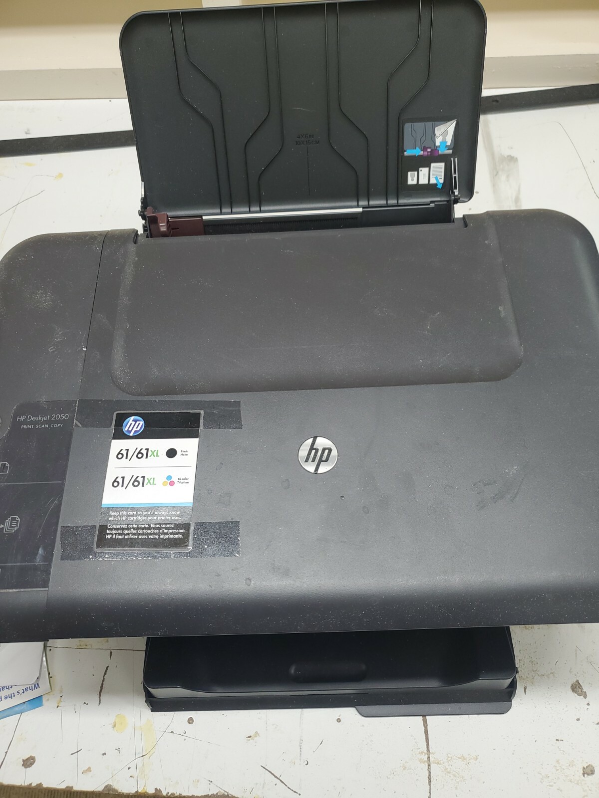 Navy طابعه hp 2050 lavender 