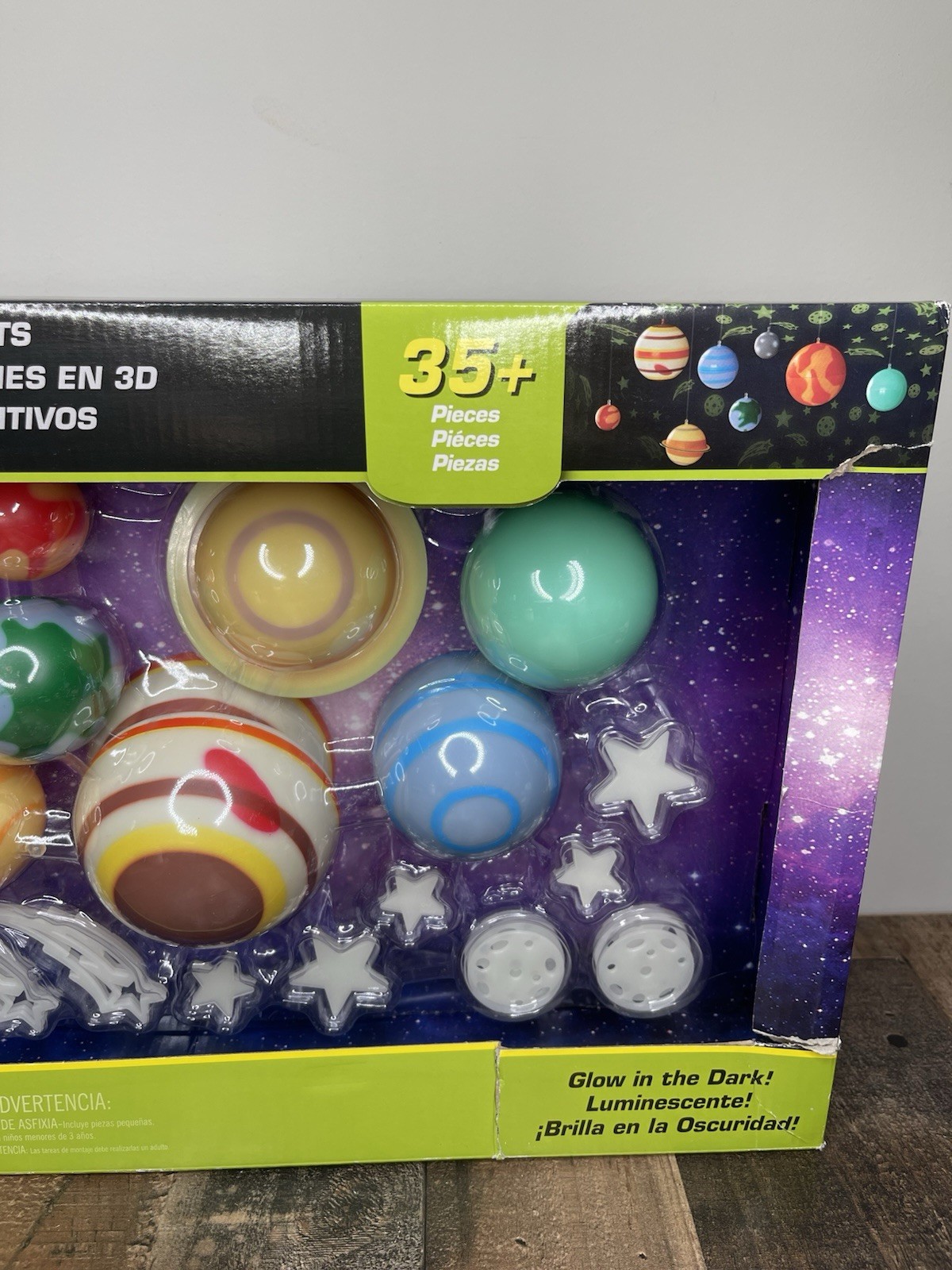 Edu Science Ultimate 3-D Glow in the Dark Planets PLUS Bonus Stars
