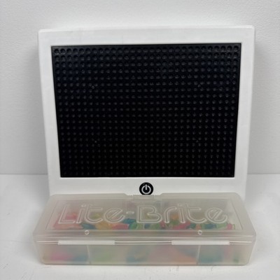 Lite Brite Portable 2014 White Lite Brite Battery Operated With Pegs & Case