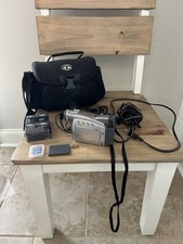 CANON ZR85 DIGITAL VIDEO CAMCORDER BUNDLE WITH CASE TAPES TESTED